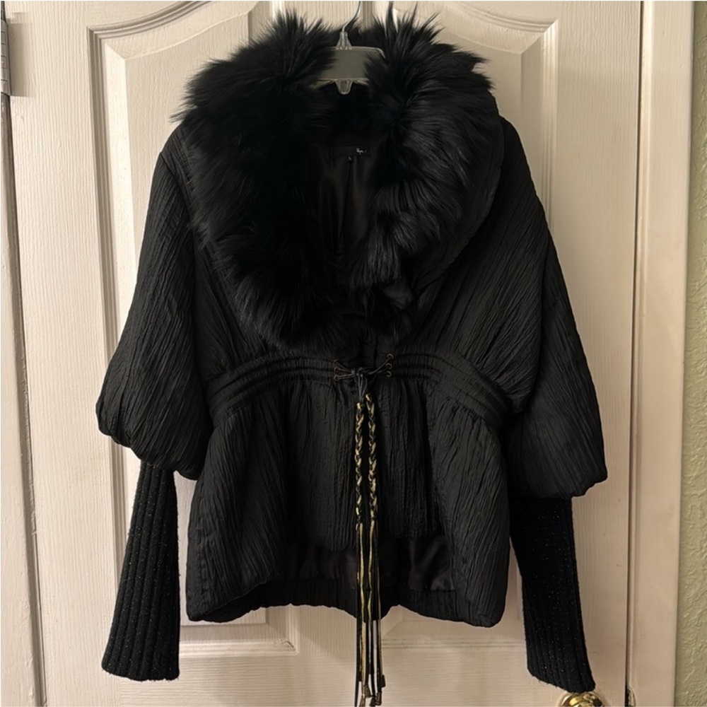Ryu black puff sleeve jacket with removable fur color size large